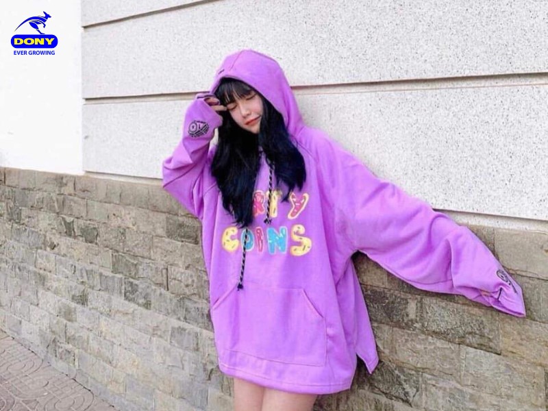 Mẫu 8: Áo Lớp Oversize Hoodie Tím Nhẹ Nhàng