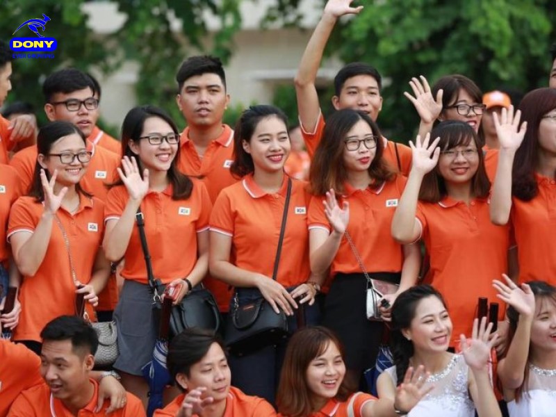 Mẫu 1: Áo Polo Đồng Phục Team Building Màu Cam